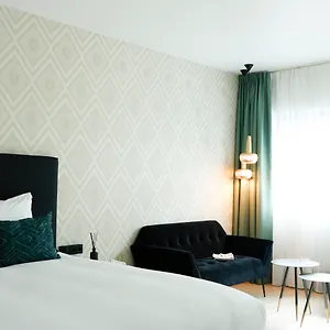 https://hotel-the-james-rotterdam.ihotelsrotterdam.com