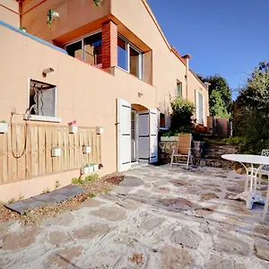 https://la-rayol-canadel-sur-mer.fr-provencehotel.com
