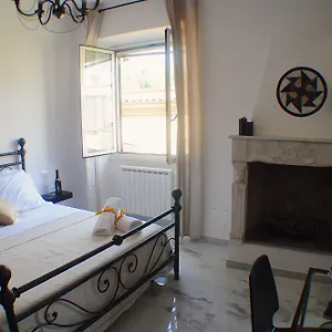 https://little-rhome-suites.it-romehotels.com
